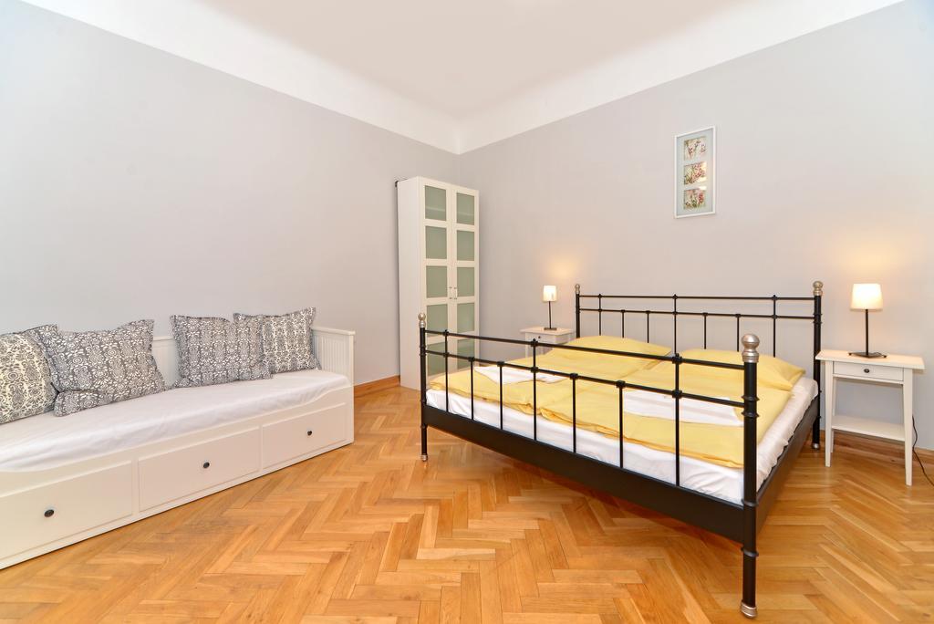 Historic Centre Apartments IV Prague Room photo
